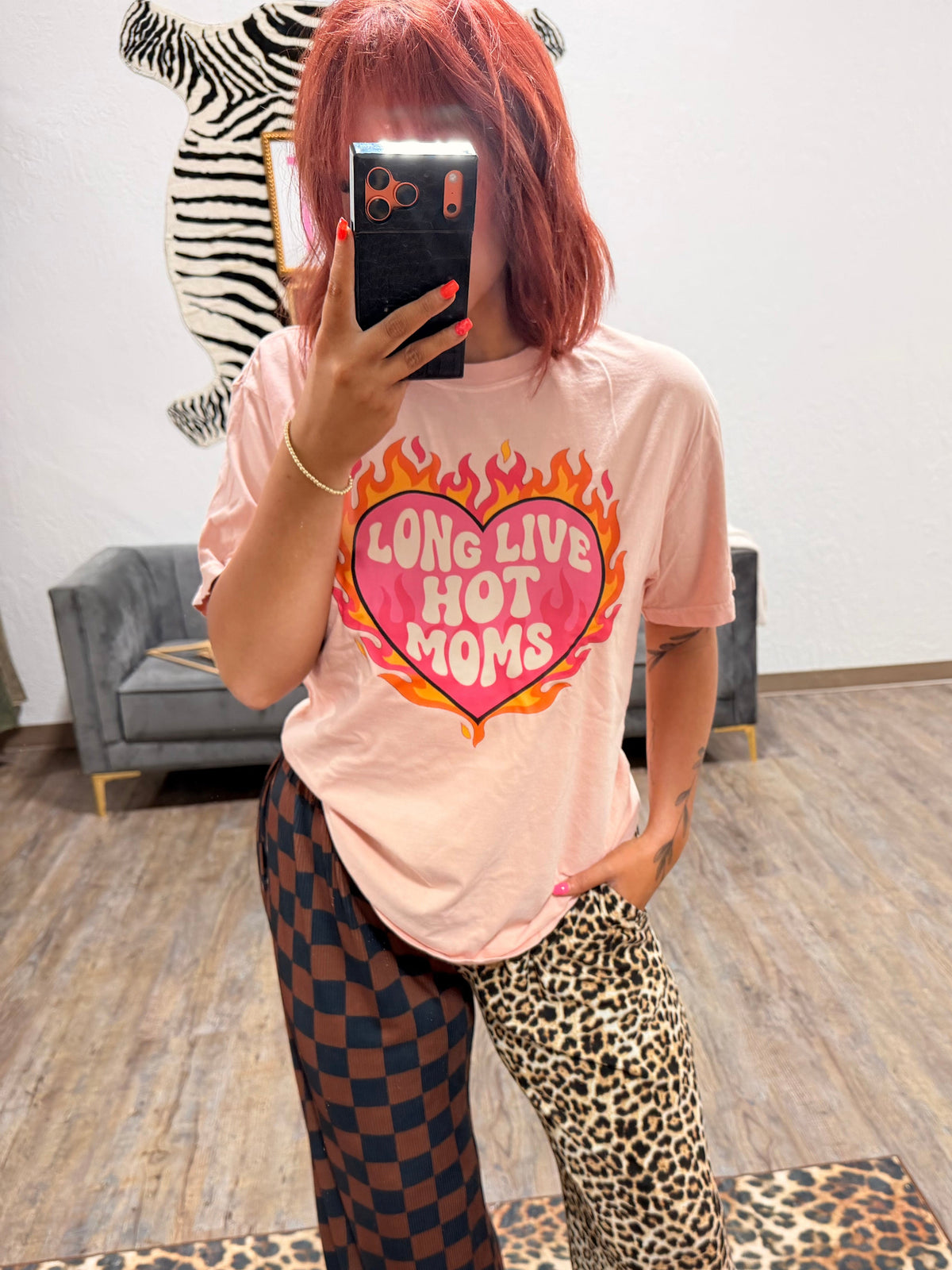 Long live hot moms comfort color tee peachy