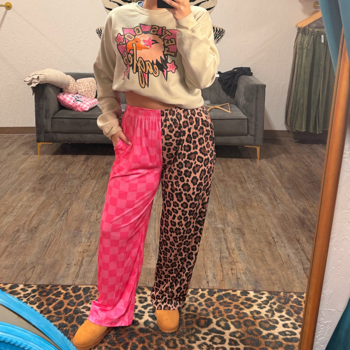 Split pants - leopard with pink checkered